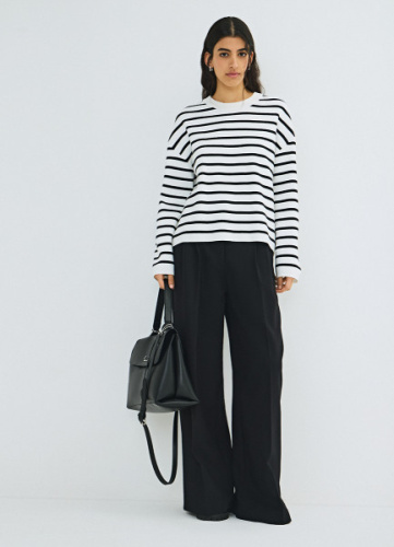 Джемпер плотной вязки, Белый