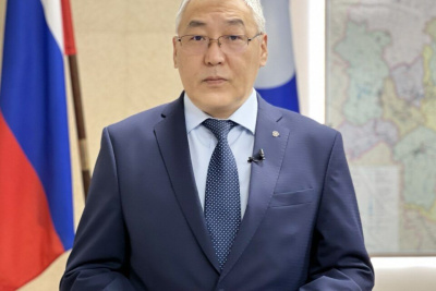 Якутия передала военным автотранспорт /    