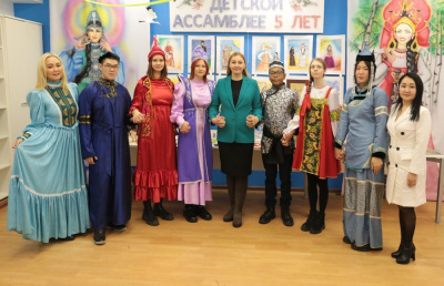 Детская Ассамблея народов отметила свое пятилетие /  Мирный  