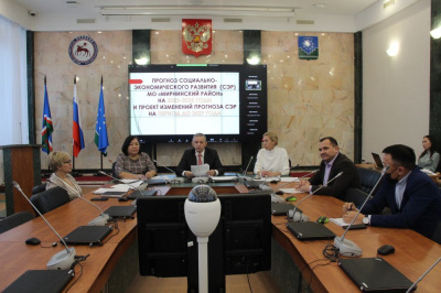 Состоялись публичные слушания /  Мирный  