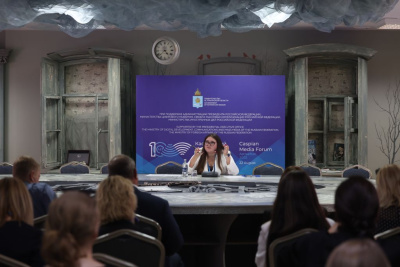 Виктория Суворова рассказала об эффективных способах ведения соцсетей для СМИ /  Астрахань Город Астрахань Астраханская область