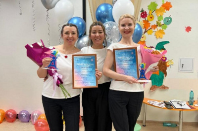 Самая лучшая медсестра работает в детском саду Удачного /  Мирный  