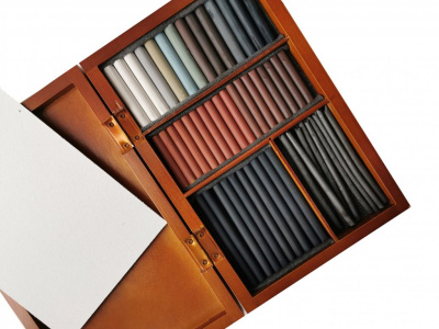 Набор графических материалов "Подольск Арт-Центр" в деревянной коробке