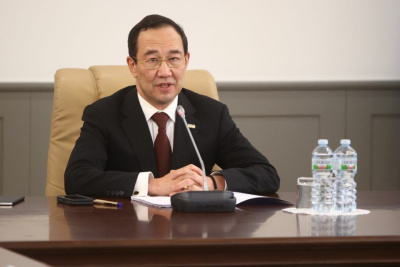 Айсен Николаев предложил реализовать инициативу Якутии по реновации зданий техникумов по всей стране /    