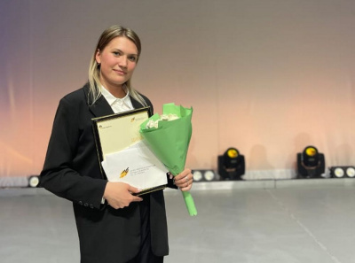 Молодые и успешные /  Мирный  