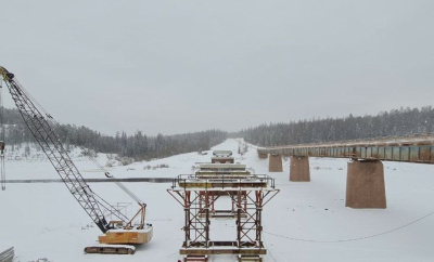 В Якутии продолжается реконструкция мостов через реки Нюя, Чуоналыр и Менкюле /    Республика Саха (Якутия)