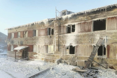 Двух пострадавших при пожаре в Чурапче доставили санрейсом в Якутск /    