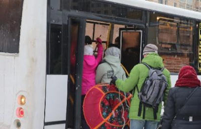 "Чароит" опубликовал тарифы на перевозку пассажиров и багажа в наступающем году /  Мирный  