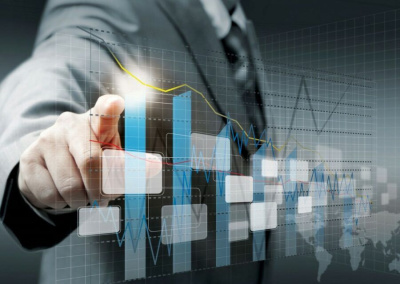 Глава Якутии поручил правительству сократить процедуру регистрации для инвесторов / Дьулустаан Сергеев   