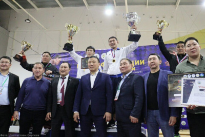 Дмитрий Тихонов: «Мас-рестлеры и хапсагаисты Мегино-Кангалсского улуса подарили праздник землякам» /  Нижний Бестях Мегино-Кангаласский Республика Саха (Якутия)