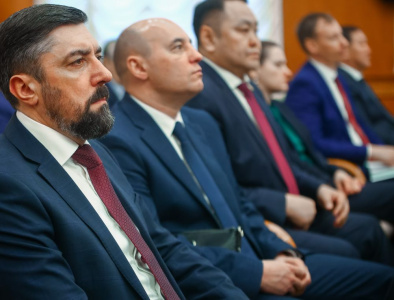 Человек труда - основа нашего общества /  Мирный  