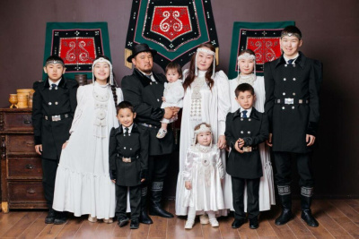 Семья из Якутии победила во всероссийском конкурсе «Семья года — 2025» / ЯСИА   