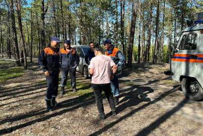 Спасатели нашли заблудившуюся в лесу у Якутска женщину / ЯСИА   