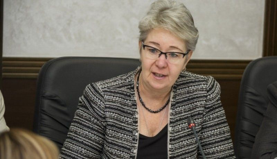 Евдокия Евсикова: «Задача войти в 15 лучших регионов по уровню образованию вполне выполнима» / Дьулустаан Сергеев   