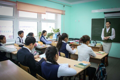 Якутия должна войти в 15 лучших регионов страны по качеству образования к 2024 году / Иванова Светлана   