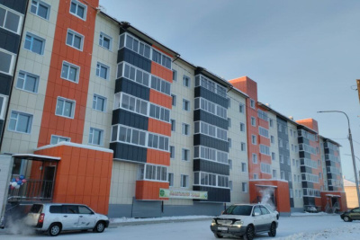 В год 100-летия ЯАССР в Сунтаре заселили 100 квартир /    