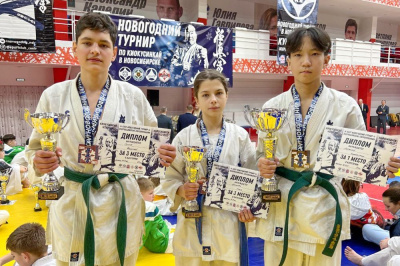 Две "бронзы" и...три чемпиона! /  Мирный  