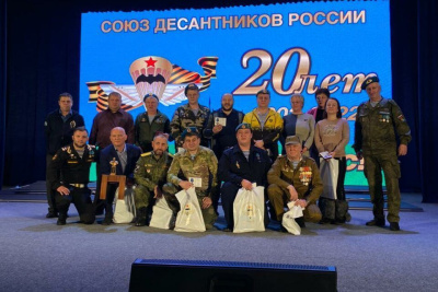 Депутат ЛДПР: надо обратить внимание на энтузиастов, радеющих за патриотическое воспитание молодёжи /    