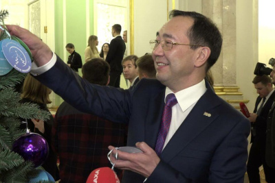 Мечты трех детей всероссийской акции «Ёлка желаний» исполнит глава Якутии /    