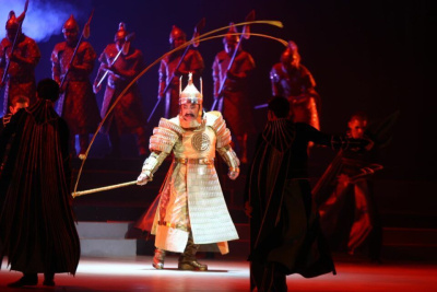 Современные интонации и новые традиции: создатели и артисты об особенностях оперы «Ньургун Боотур» / Анастасия Филиппова   