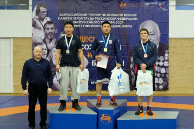 Якутские борцы стали победителями турнира в Красноярске / Дьулустаан Сергеев Красноярск Город Красноярск Красноярский край