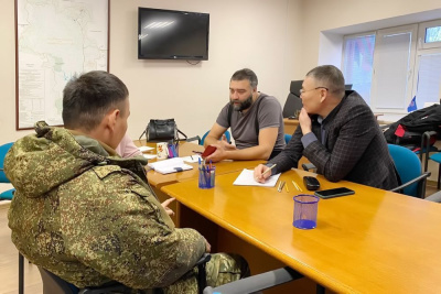 Мы заботимся о своих земляках, выполняющих воинский долг /  Мирный  