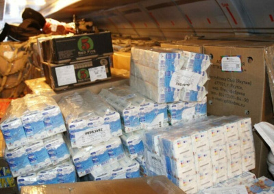 Четыре тонны продуктов к Новому году доставят в Тикси /    