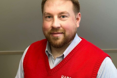 Народный фронт и комитет семей воинов Отечества берут на контроль благополучие семей участников СВО / ЯСИА   