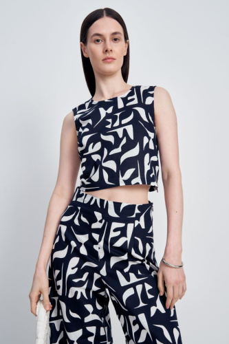 Топ с принтом укороченный