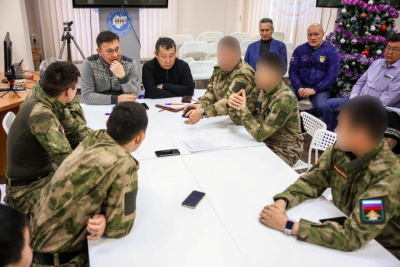 Первый вице-премьер Якутии встретился с ранеными в спецоперации бойцами / Айаал Аргунов   