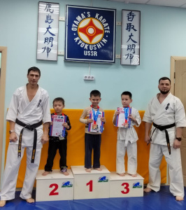 Юные каратисты и общая физическая подготовка: кто лучший /  Мирный Мирнинский Республика Саха (Якутия)