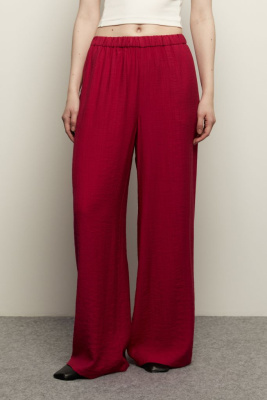 Широкие брюки на резинке