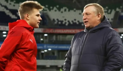 Якутский футболист Артем Соколов отправился на сборы в составе «Крыльев Советов» / Дьулустаан Сергеев   