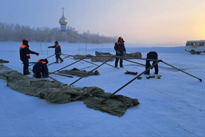 Фото, видео: в Якутске готовят купель к Крещенским купаниям / Анна Лебединская Якутск Якутск Республика Саха (Якутия)