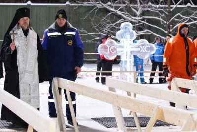 Традиции особого присмотра требуют /  Мирный  