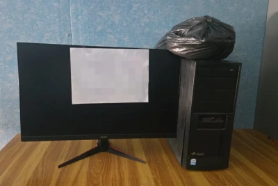 В Якутии трое мужчин избили и открыто похитили компьютер у обидчика своей знакомой / ЯСИА   