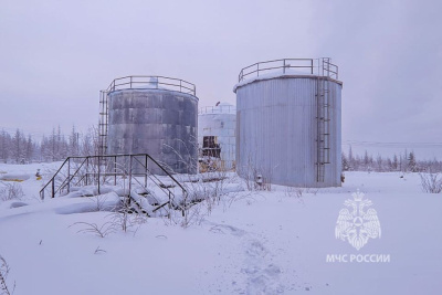 В поселке Светлый отогрели перемерзший участок трубопровода холодной воды / ЯСИА   