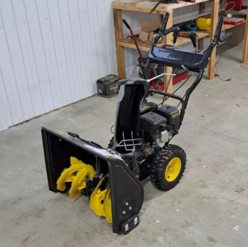 Снегоуборщик ЧЕМПИОН ST661 Б/У