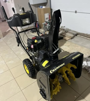 Снегоуборщик  ЧЕМПИОН ST656BS Б/У