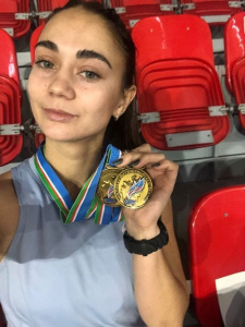 Регина Кулагина вновь чемпионка /  Мирный  