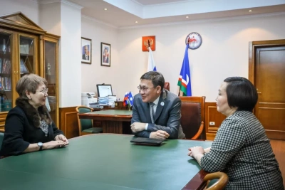 Активистов движения «Волонтеры Саха-Питер» поблагодарил Георгий Михайлов / ЯСИА   