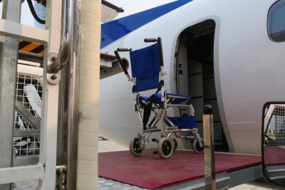 В аэропорту Якутска обслужили более четырех тысяч маломобильных пассажиров в 2022 году / ЯСИА Якутск Якутск Республика Саха (Якутия)