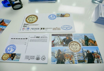Филателистический набор посвятили новой конной экспедиции Дугуйдана Винокурова / Айаал Аргунов   
