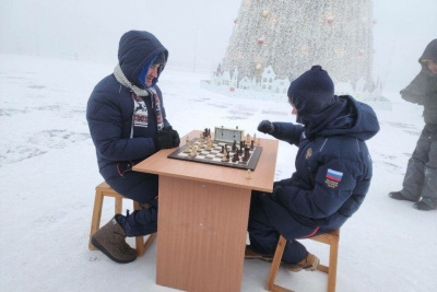 Международные гроссмейстеры разыграли партии в центре Якутска в 50-градусный мороз / ЯСИА Якутск Якутск Республика Саха (Якутия)