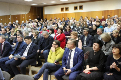 Курсом на реализацию указа главы Якутии /  Мирный  