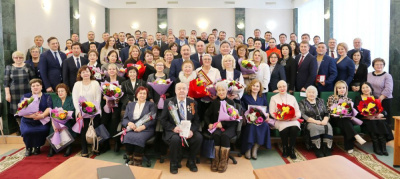 Историю Мирнинского района пишет четвертое поколение /  Мирный Мирнинский Республика Саха (Якутия)