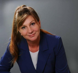 Елена Лукьянова: «Мы должны все встать на защиту нашей Родины» / Анна Лебединская   