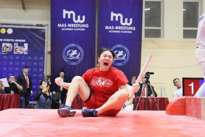 Чемпионат Якутии по мас-рестлингу преподнес сенсационные победы / Дьулустаан Сергеев   