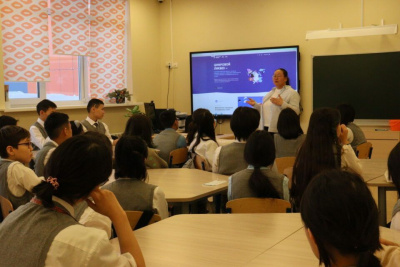 Якутия присоединилась к всероссийскому проекту для школьников «Цифровой ликбез» / Иванова Светлана   