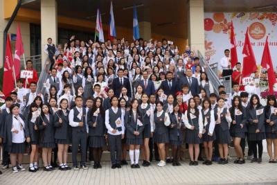 В Якутске открылась самая большая в регионе школа имени Михаила Николаева / ЯСИА   